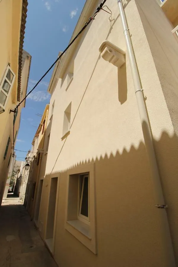 Apartments Bella Pag Town