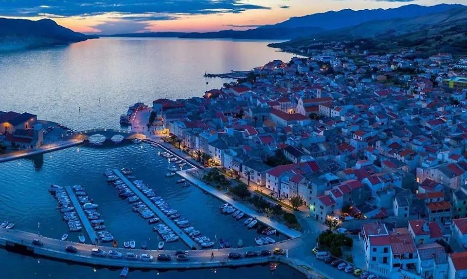 Apartments Bella Pag Town
